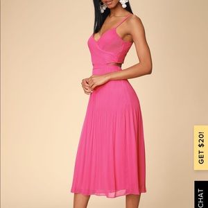 FOR THE GRAM FUCHSIA PLEATED CUTOUT MIDI DRESS